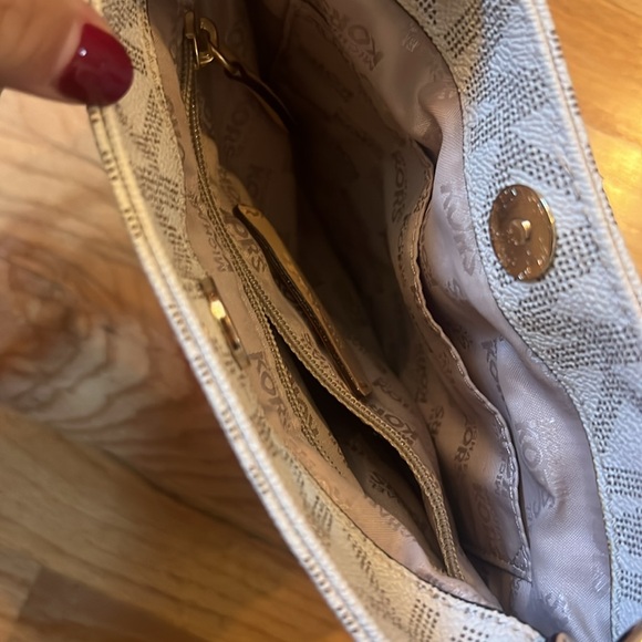 NWOT Ivory Michael Kors Long Crossbody Bag - Picture 10 of 12